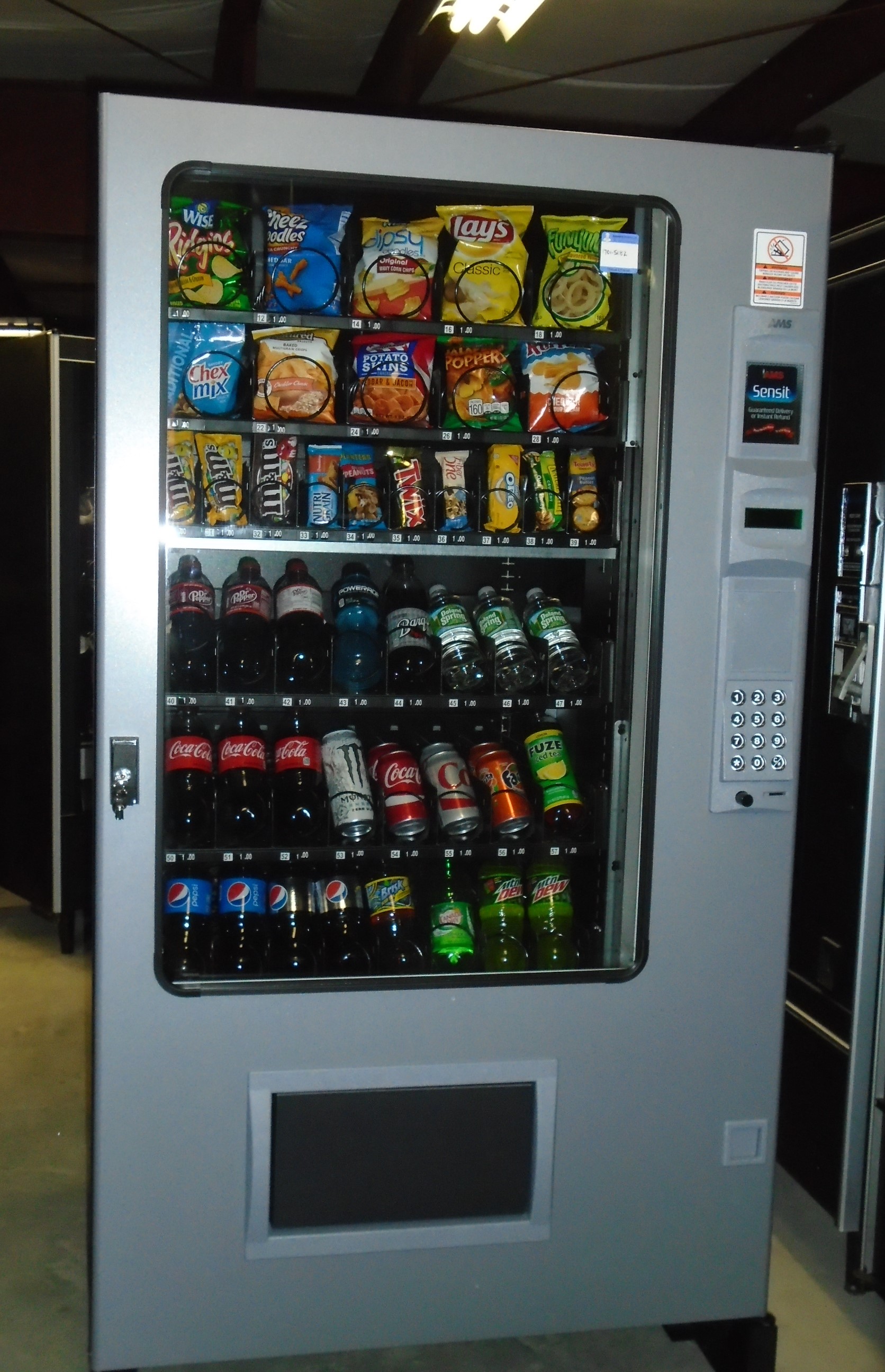 AMS Automated Merchandising Systems 39VCB Sensit (Visi Combo 44) Cold